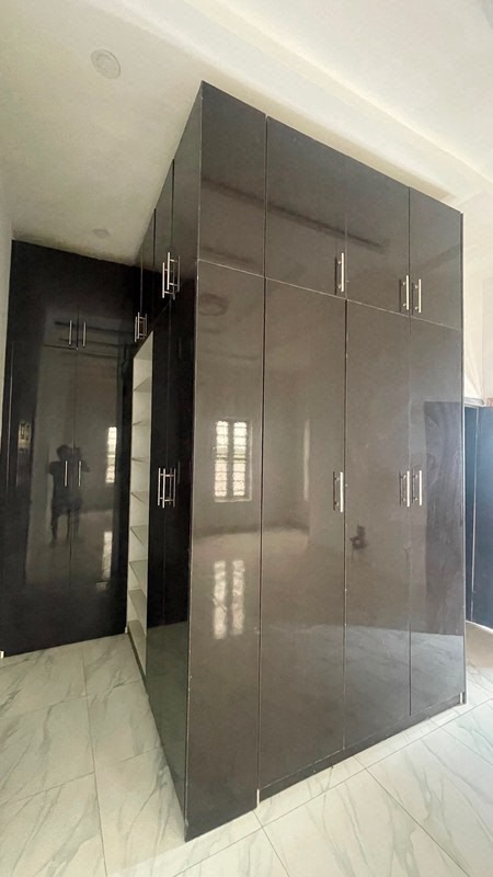 5 bedroom fully detached duplex with bq photo 8