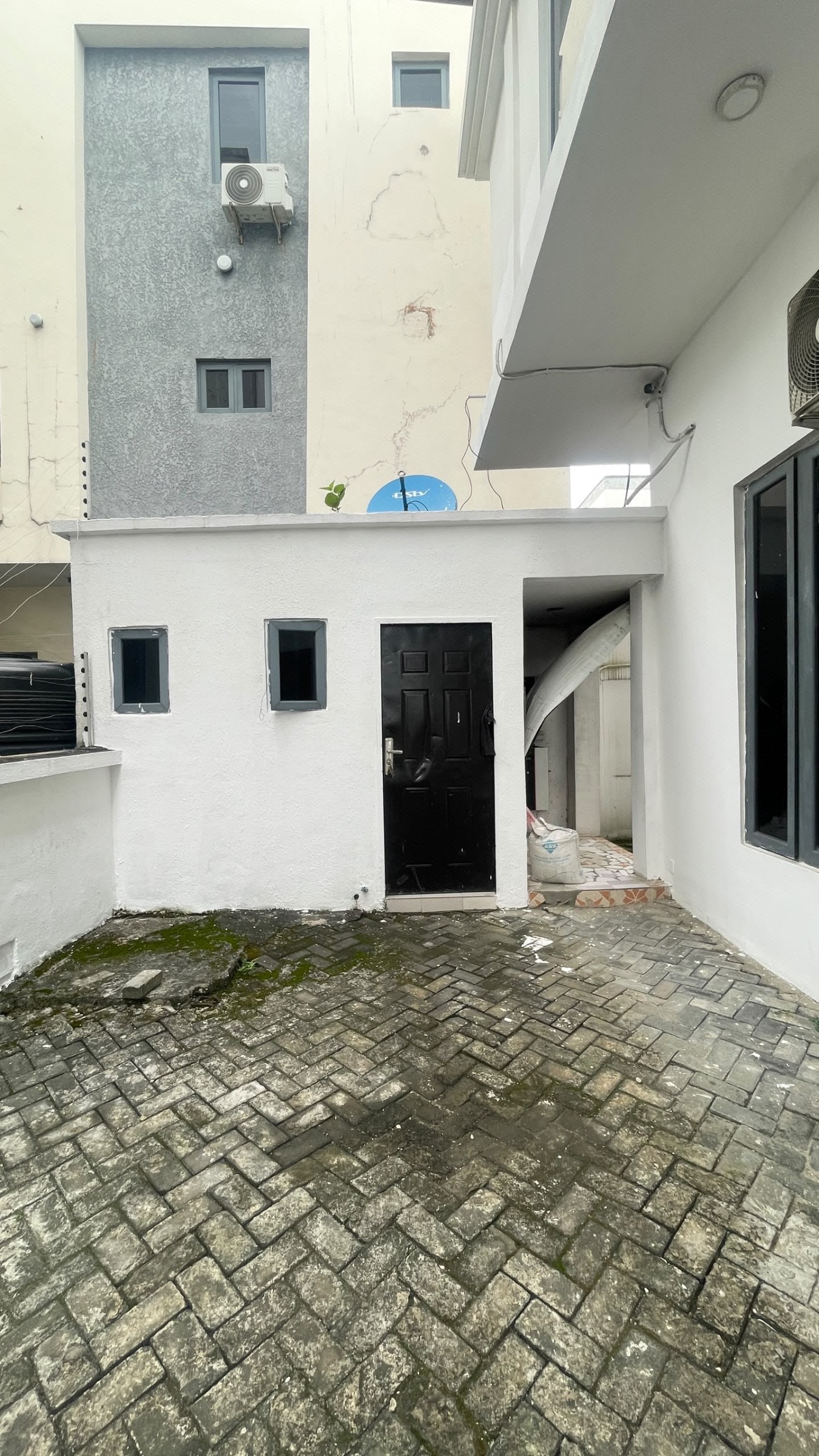 4 Fully furnished bedroom detached duplex with bq photo 13