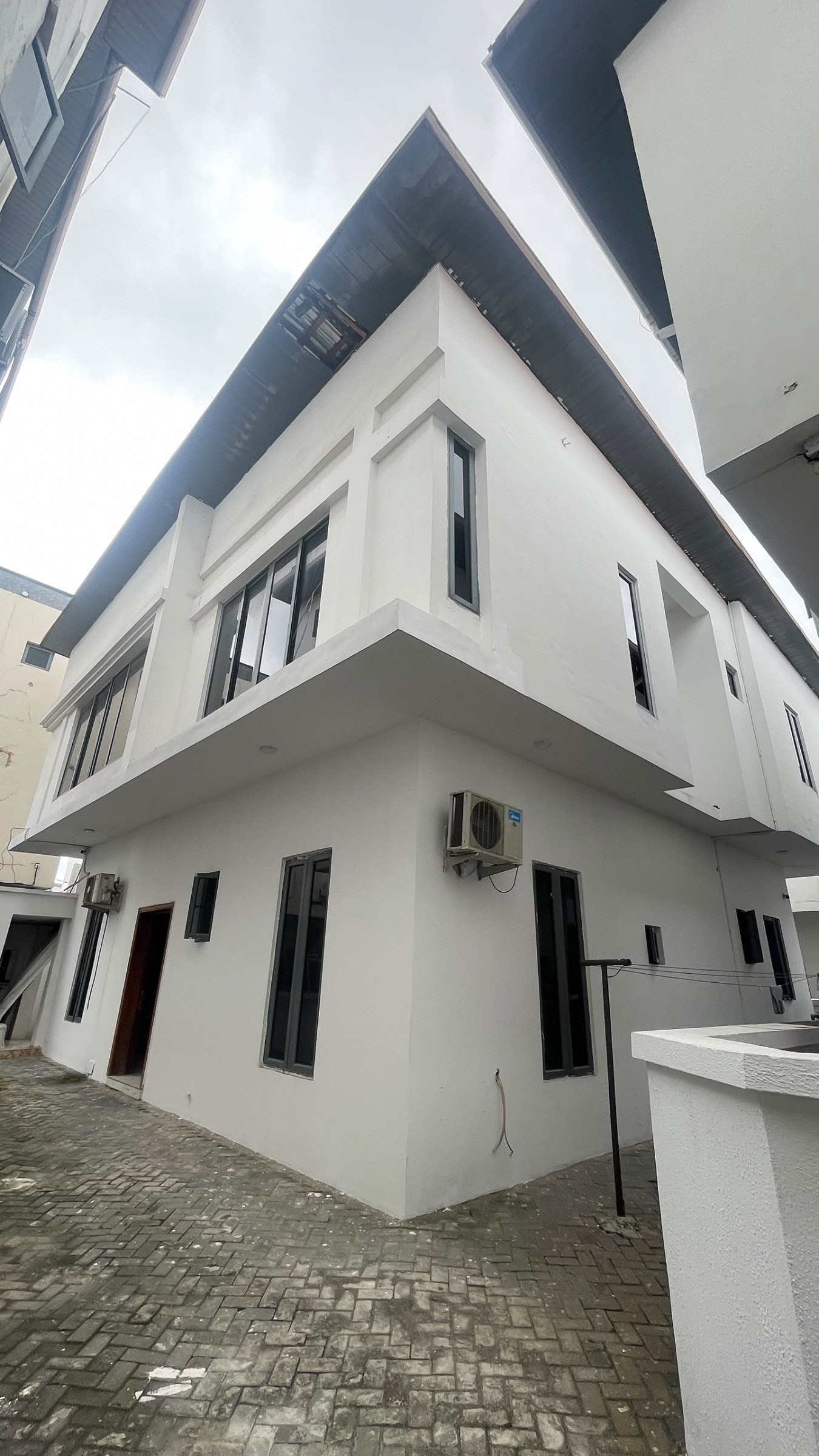 4 Fully furnished bedroom detached duplex with bq photo 14