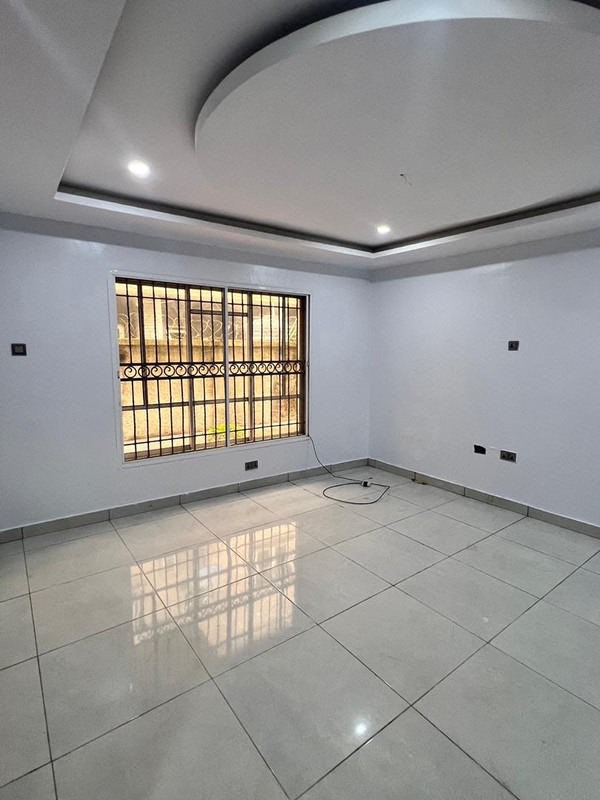 2 BEDROOM APARTMENT ON GROUND FLOUR LEKKI LAGOS photo 6