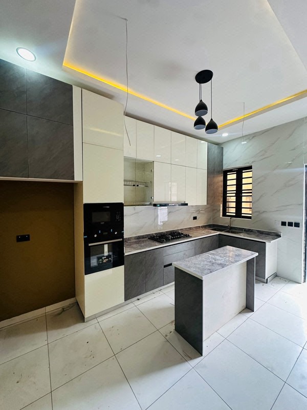 Beautifully finished 4bed Semi Detached Duplex 180m Ajah photo 7