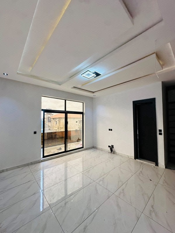 Beautifully finished 4bed Semi Detached Duplex 180m Ajah photo 10