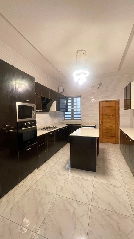 5 bedroom fully detached duplex for sale in chevron photo 15