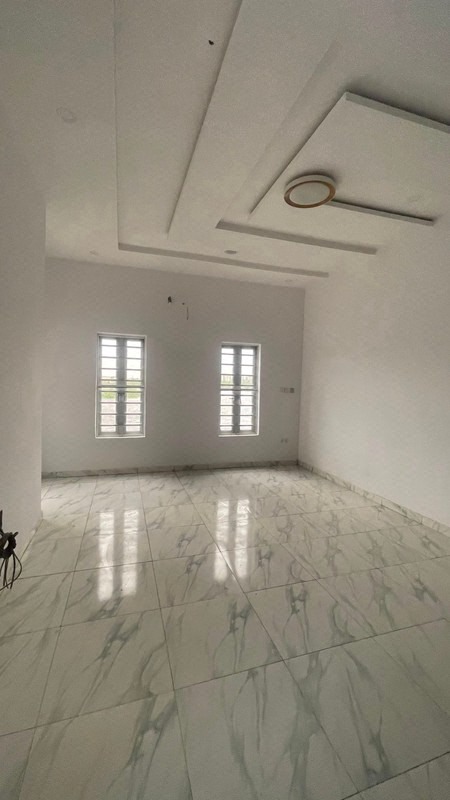 5 bedroom fully detached duplex for sale in chevron photo 5
