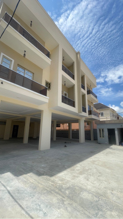 2 Bedroom Apartment in Ologolo photo 2