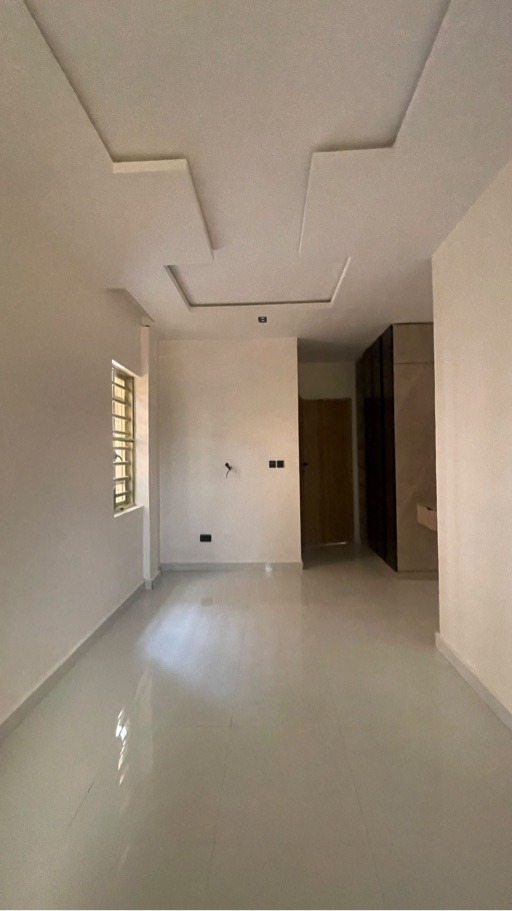 2 Bedroom Apartment in Ologolo photo 3