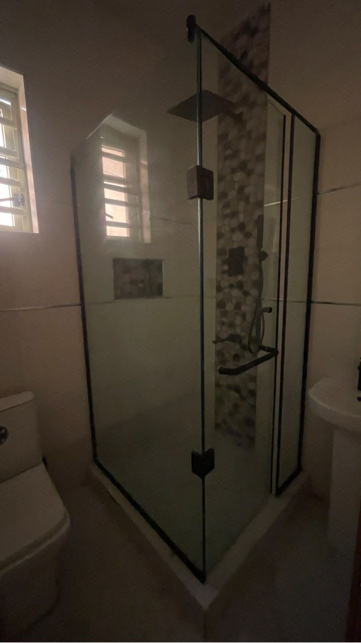 2 Bedroom Apartment in Ologolo photo 6