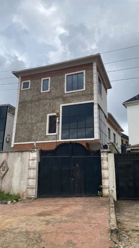 3 Bedroom Duplex + 2 Bedroom Flat