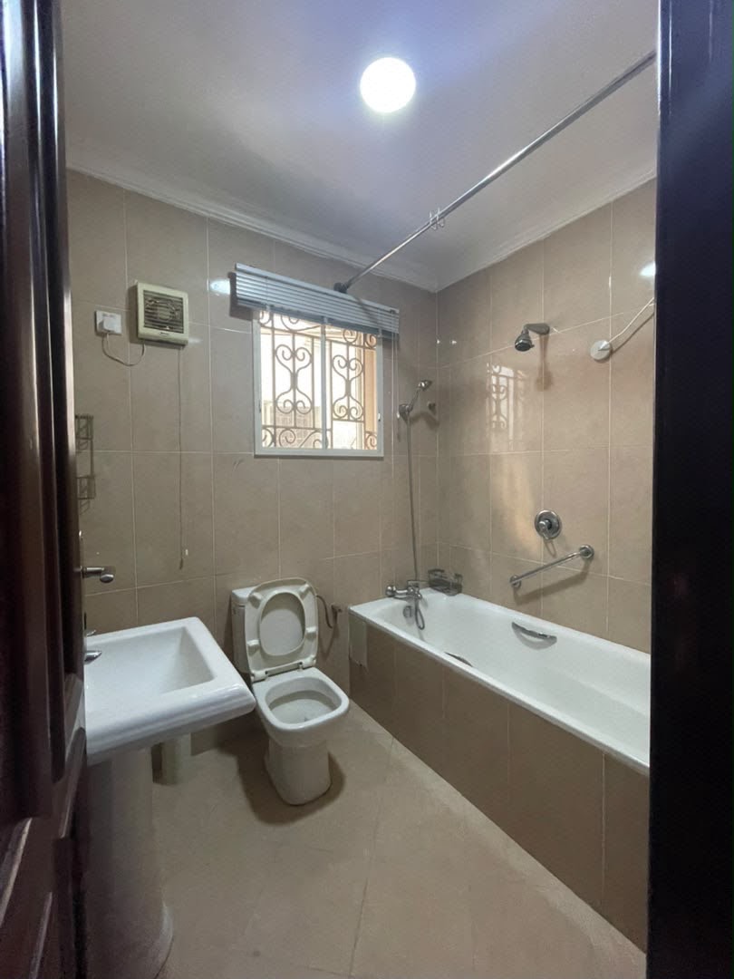 fully service mini flat lekki phase 1 photo 2
