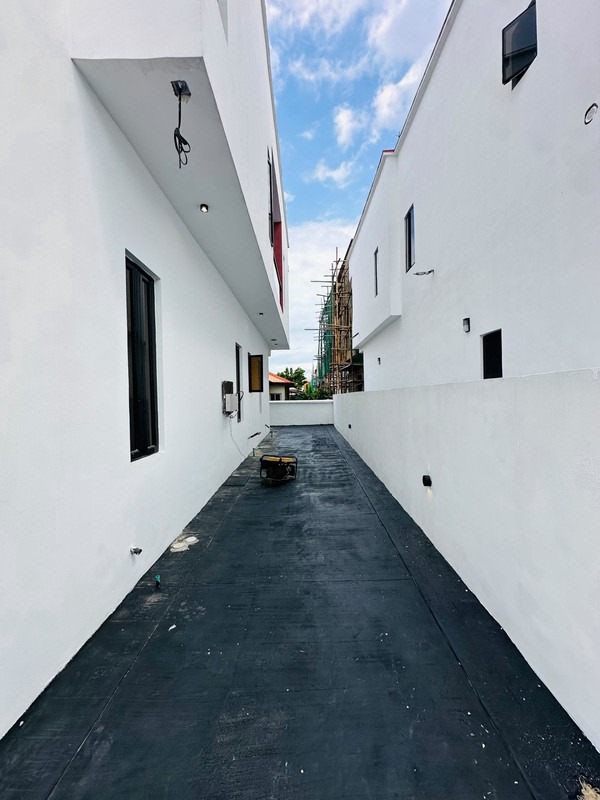 4 bedroom semi detached duplex lekki lagos photo 4