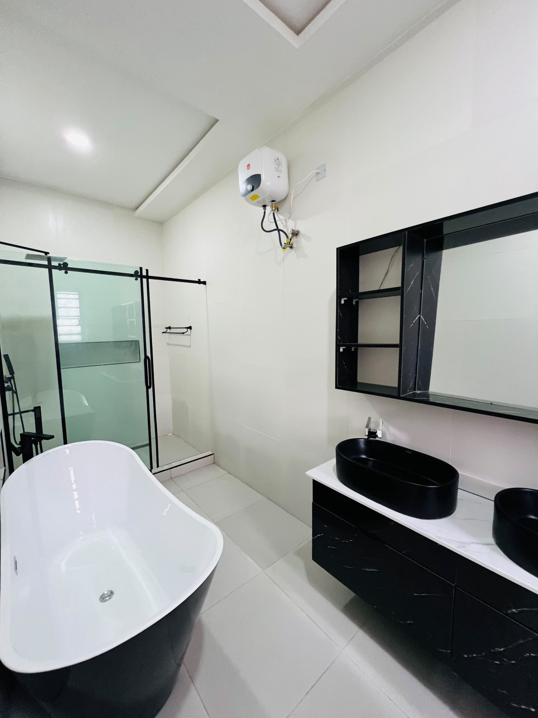 5 bedroom fully detached duplex with bq photo 5