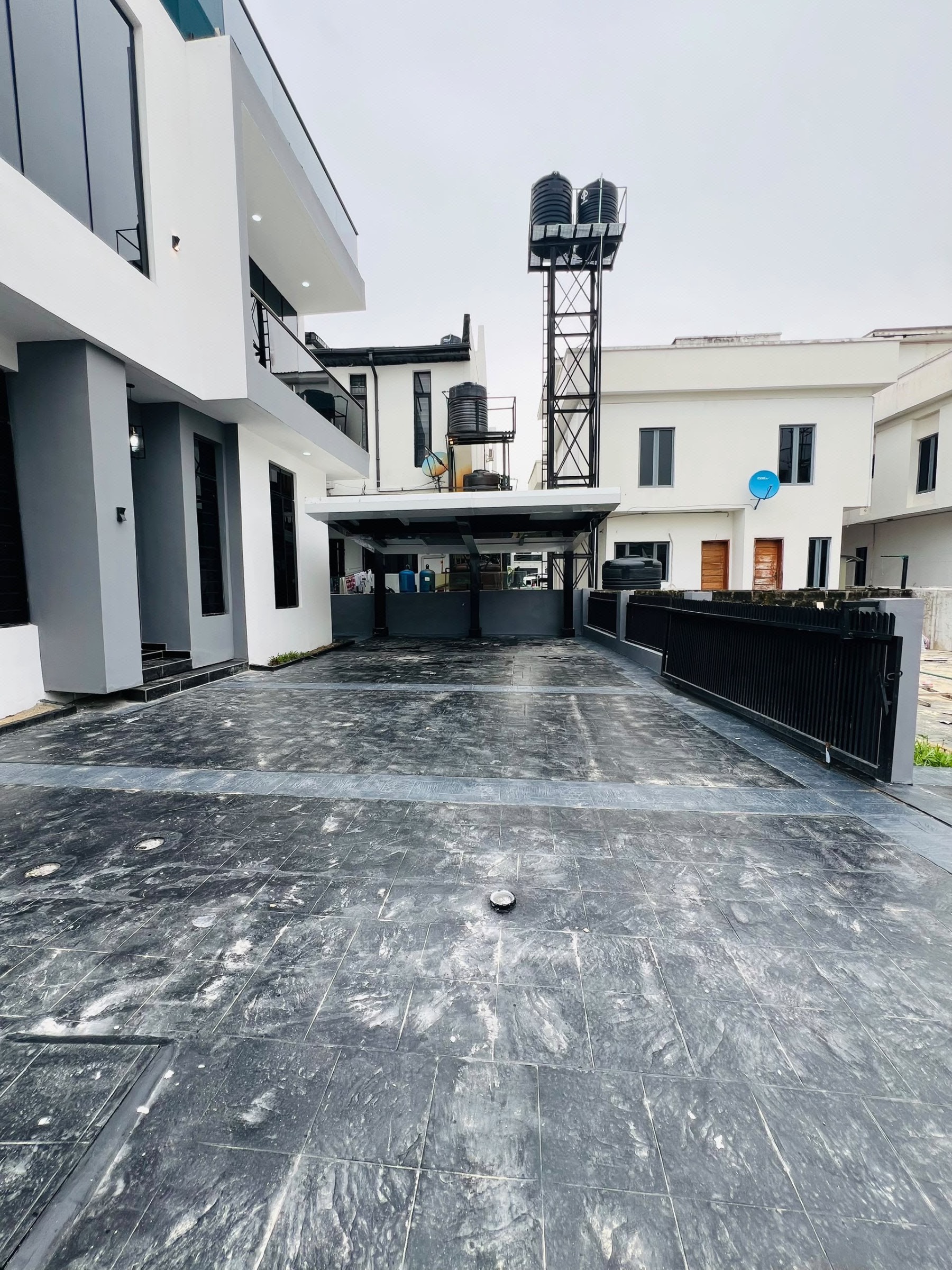 5 bedroom fully detached duplex with bq photo 10