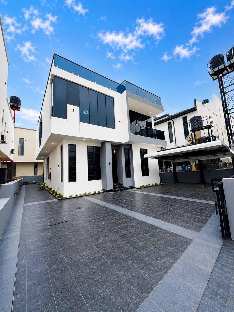 5 bedroom fully detached duplex with bq photo 4