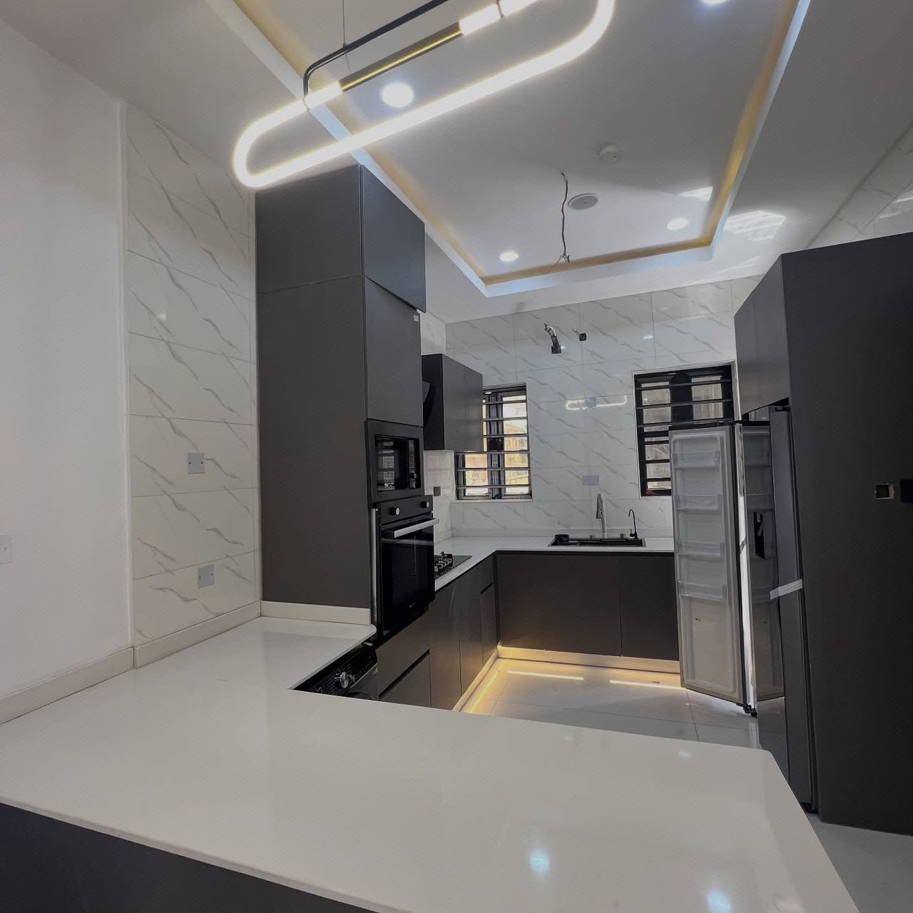 4 Bedroom Detach Duplex with bq photo 11