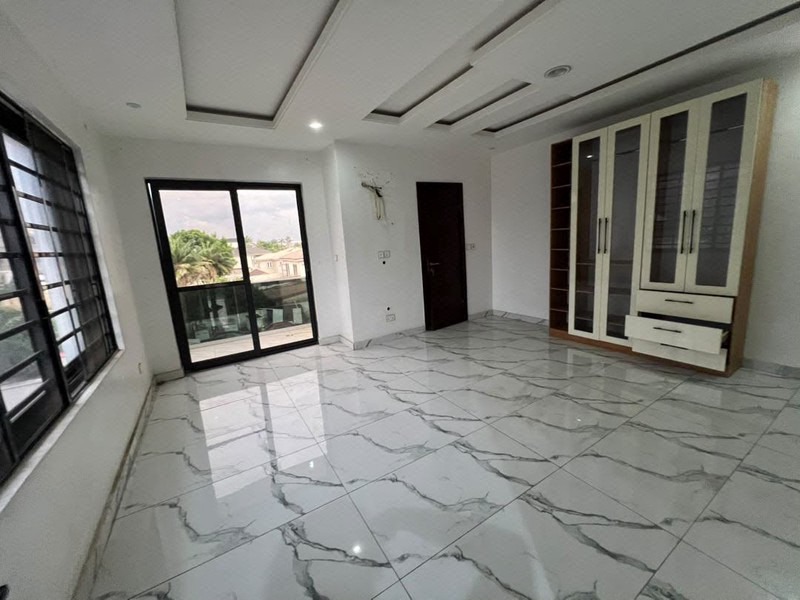 4 bedroom terrace duplex lekki phase 1 photo 4