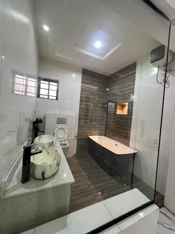 4 bedroom terrace duplex lekki phase 1 photo 8