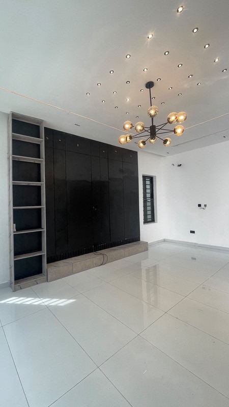 MAGNIFICENTLY DESIGNED 4 BEDROOM DETACHED DUPLEX + BQ photo 8