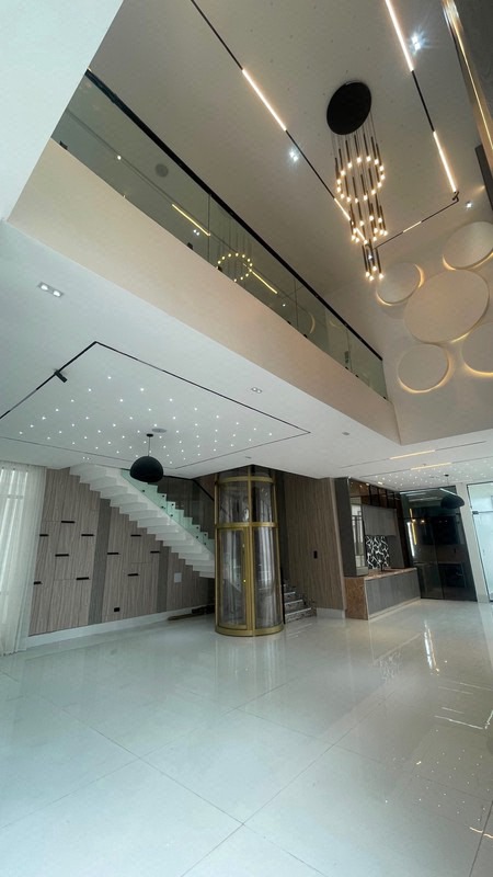 LUXURIOUS , 6BDR FULLY DETACHED  2 STORY DUPLEX + ELEVATOR + CINEMA + OFFICE + ROOFTOP TERRACE + OUTDOOR TERRACE + POOL + BQ photo 6
