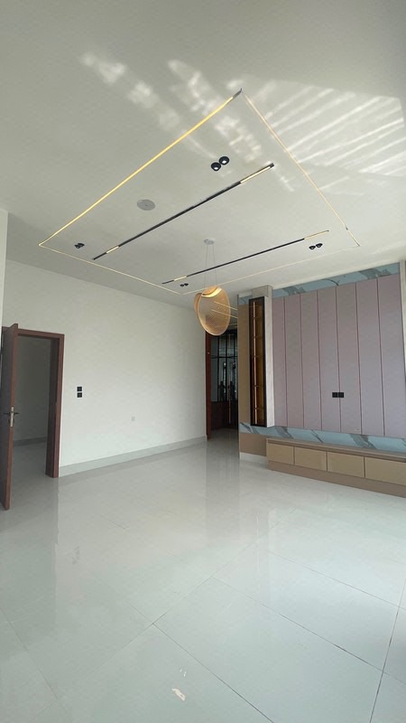 A SHARP LUXURIOUS, WELL DECORATED 4 BEDROOM   DETACHED HOME + BQ photo 18
