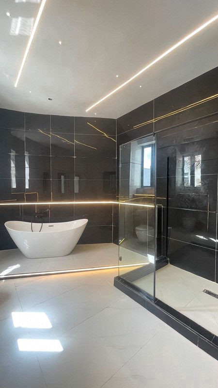 A SHARP LUXURIOUS, WELL DECORATED 4 BEDROOM   DETACHED HOME + BQ photo 9