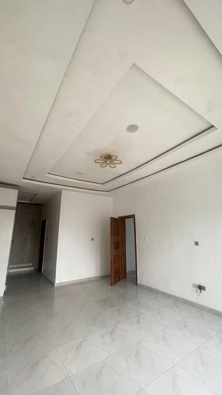 4BEDROOM TERRACE DUPLEX + INVERTER photo 3