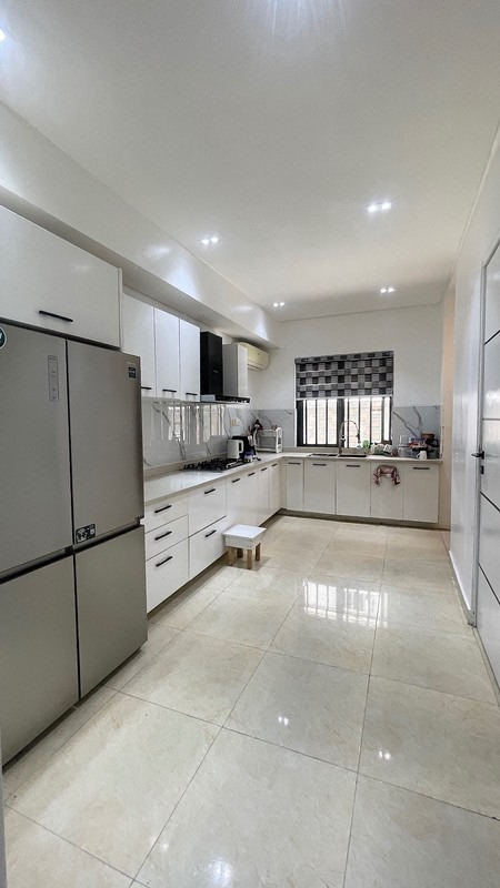 EXECUTIVE 4 BEDROOM STYLISHLY FURNISHED, 2 STORY, TERRACED DUPLEX WITH BQ photo 11