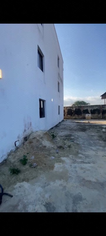Block of 9 flats of 3 Bedroom and 2 Bedroom photo 3
