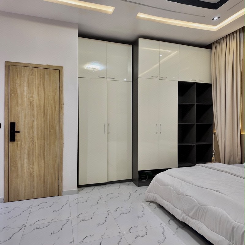 Luxury 3BR Smart Home | PS5, Balcony & 24/7 Power In sangotedo photo 17