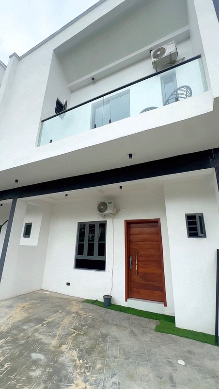 Luxury 3BR Smart Home | PS5, Balcony & 24/7 Power In sangotedo