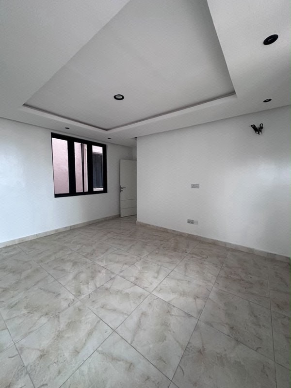 3 bedroom apartment lekki lagos photo 7