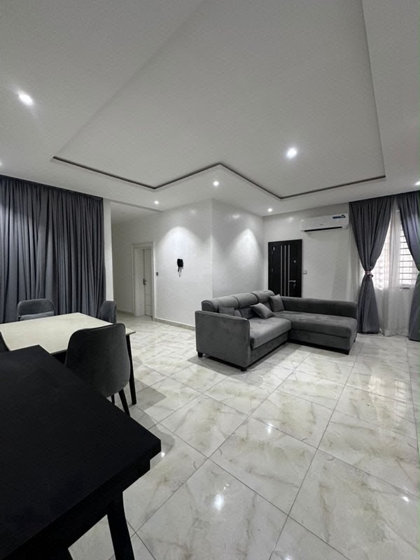 2 bedroom apartment photo 2