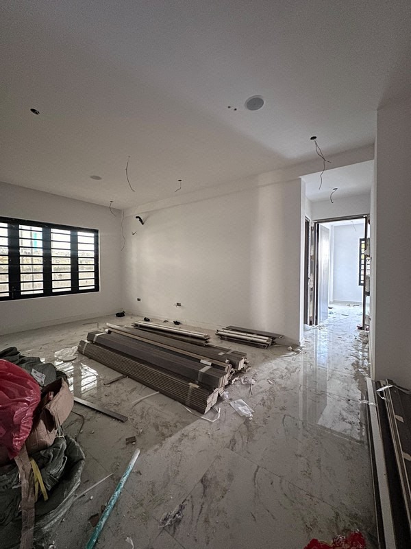 3 bedroom aprtment lekki phase 1 photo 3