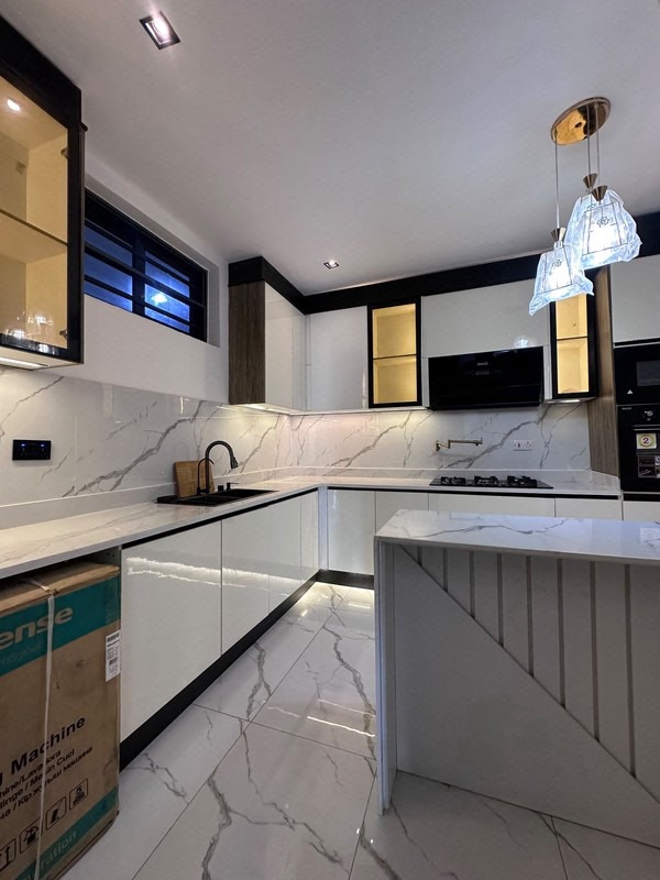 2 bedroom apartment with elevator lekki phase 1 photo 22