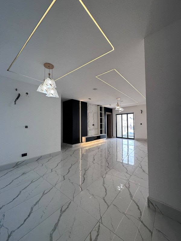 2 bedroom apartment with elevator lekki phase 1 photo 10