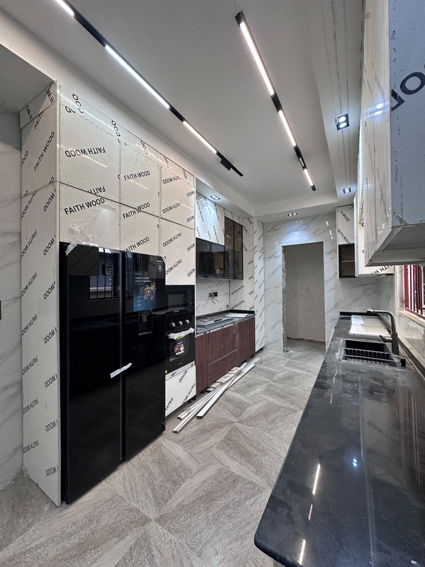 2 bedroom apartment with elevator lekki phase 1 photo 7