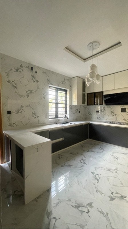 4 bedroom se,idetached duplex with bq lekki lagos photo 3