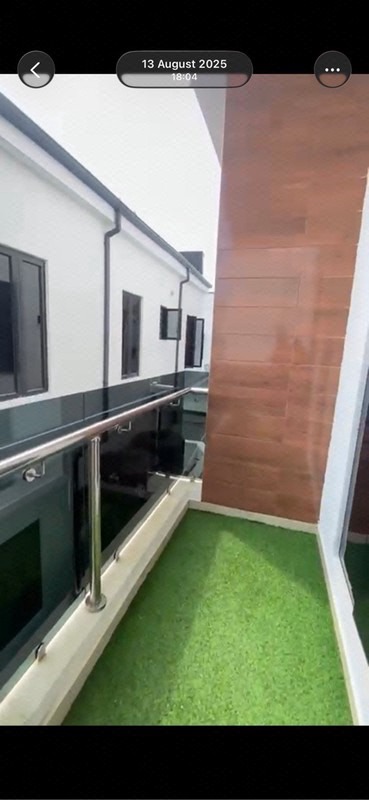 A nice 4 bedroom duplex with a BQ photo 19