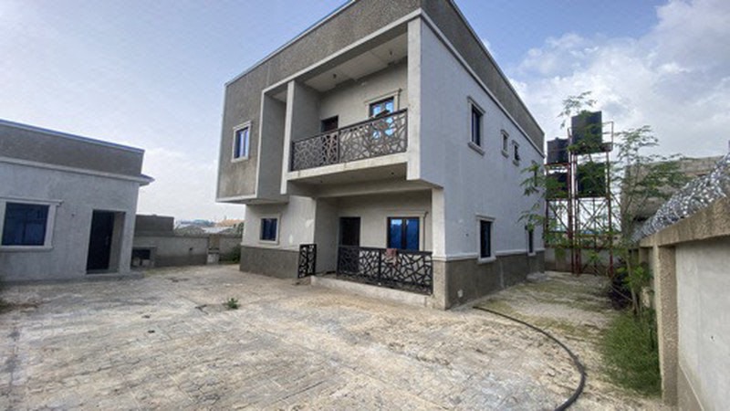Newly Built photo 13