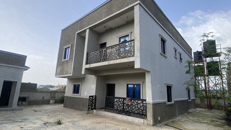 Newly Built photo 16