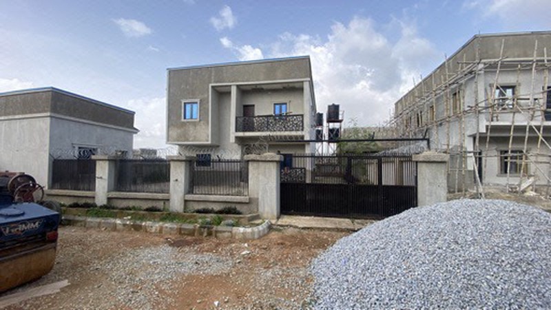 Newly Built photo 26