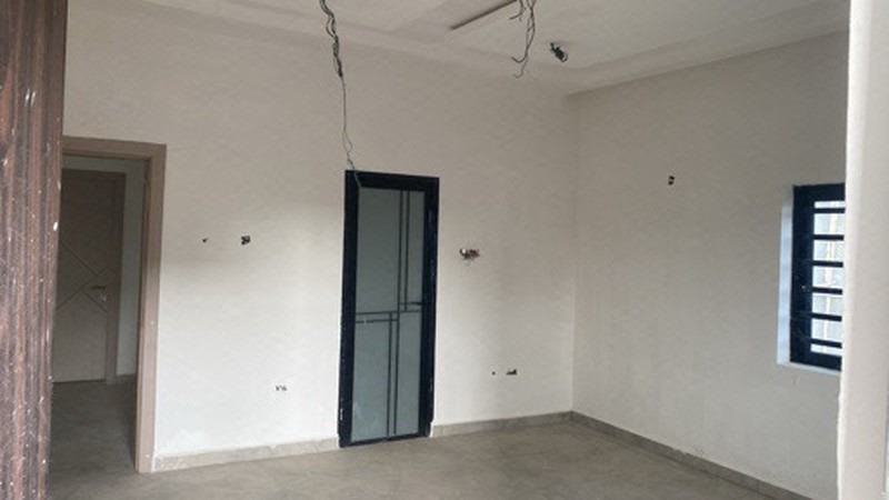 Newly Built photo 15