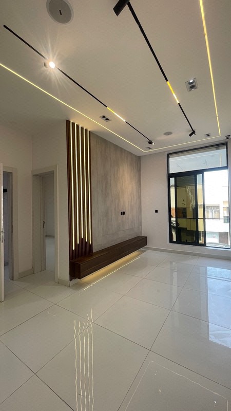 NGN450MILLION  / A STYLISH,  FULLY DETACHED 5 BEDROOM DUPLEX + BQ +  INVERTER ROOM + SWIMMING POOL IN A SECURED  AND  SERENE ESTATE ALONG CHEVRON photo 15