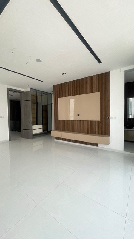 4 bedroom semi detached duplex with bq photo 8