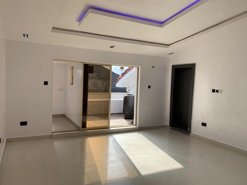 Massive Penthouse Studio Apartment photo 2